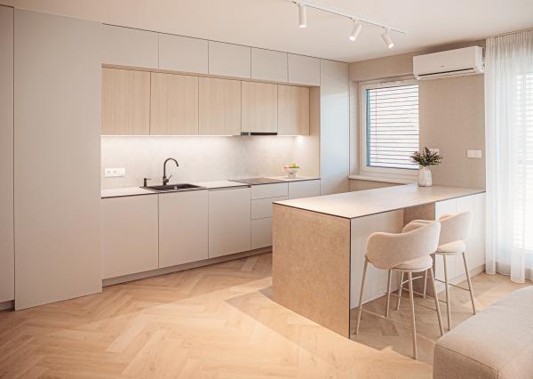 IBA U NÁS! 4-izbový byt s terasou a parkovaním BA-Nové Mesto