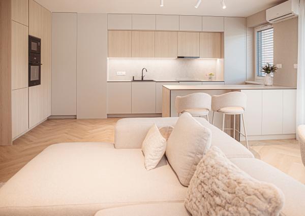 IBA U NÁS! 4-izbový byt s terasou a parkovaním BA-Nové Mesto