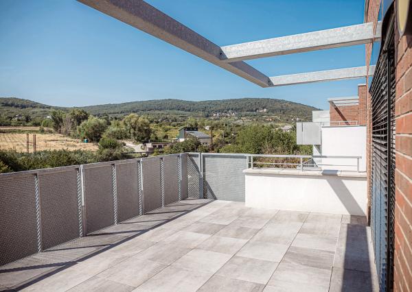 IBA U NÁS! 4-izbový byt s terasou a parkovaním BA-Nové Mesto