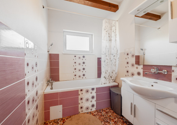 IBA U NÁS! Nádherný rodinný dom v obci Geča, Košice-okolie