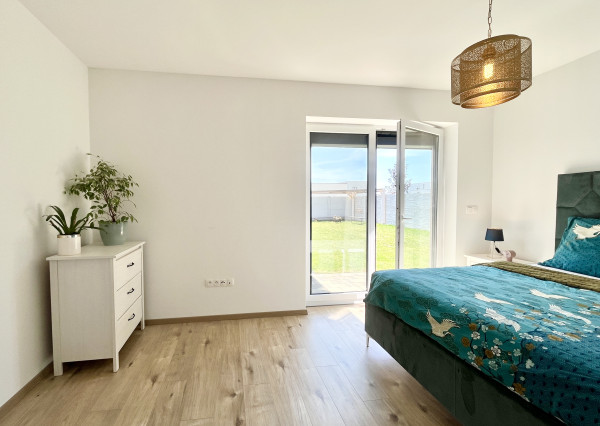 IBA U NÁS na prenájom 4-izbový zariadený dom, Alžbetin Dvor