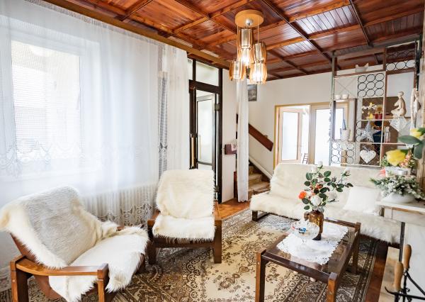 IBA U NÁS! 5 izbový dvojgeneračný dom, Slnečná, Prešov
