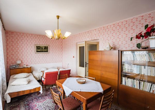 IBA U NÁS! 5 izbový dvojgeneračný dom, Slnečná, Prešov