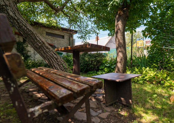 IBA U NÁS: Na predaj rodinný dom Svätý Jur – záhrada, garáž, pivnica