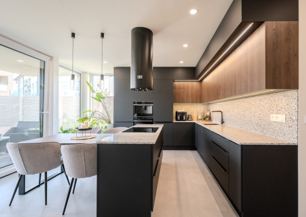 IBA U NÁS!Na predaj 4i rodinný dom, 588m2, Trenčianská Turná