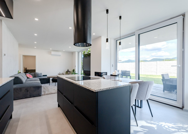 IBA U NÁS!Na predaj 4i rodinný dom, 588m2, Trenčianská Turná