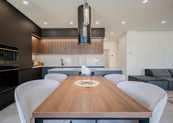 IBA U NÁS!Na predaj 4i rodinný dom, 588m2, Trenčianská Turná