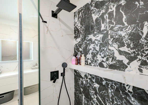 IBA U NÁS!Na predaj 4i rodinný dom, 588m2, Trenčianská Turná