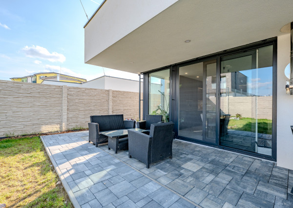 IBA U NÁS!Na predaj 4i rodinný dom, 588m2, Trenčianská Turná