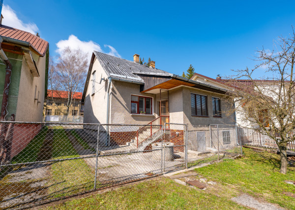 IBA U NÁS!Na predaj RD v obci Mojtín, okres Púchov