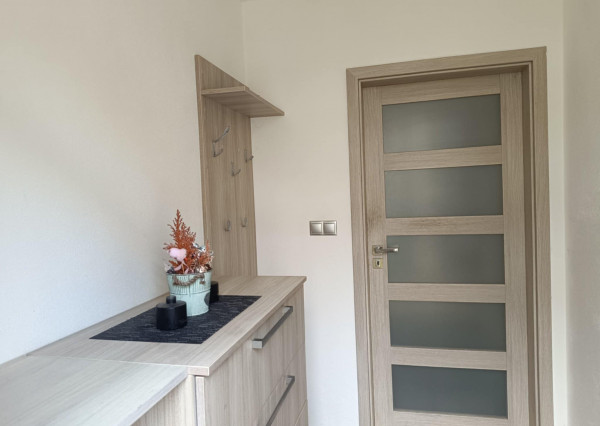 IBA U NÁS! Rodinný dom na predaj v obci Rudinská, KNM, 494m2