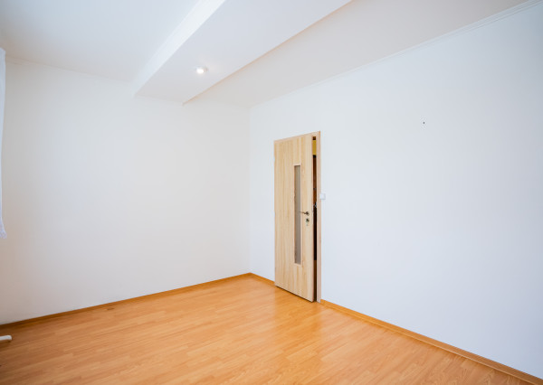 IBA U NÁS! ZNÍŽENÁ CENA! 3 izbový byt, loggia, Bardejov