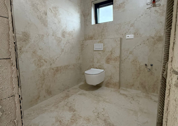 NA PREDAJ! Rodinný dom, pri Vajnorskom jazere