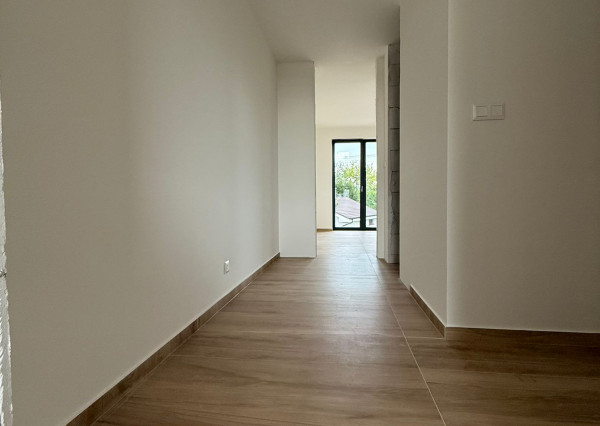 NA PREDAJ! Rodinný dom, pri Vajnorskom jazere