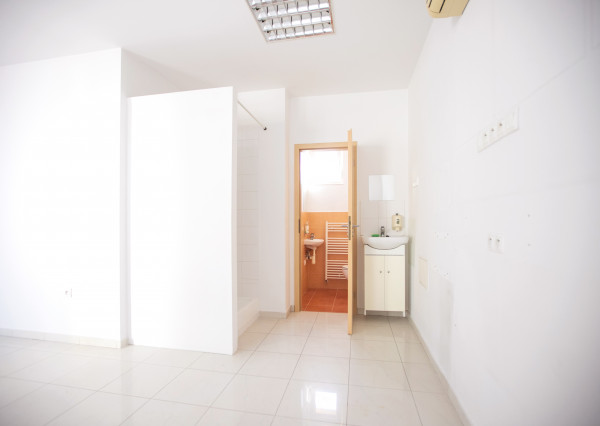 NA PRENÁJOM priestor v obci Bernolákovo, vhodný na ambulanciu a služby zamerané na starostlivosť o človeka