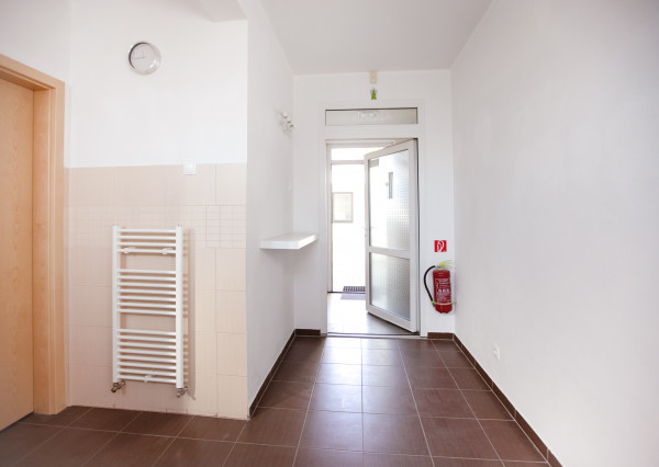 NA PRENÁJOM priestor v obci Bernolákovo, vhodný na ambulanciu a služby zamerané na starostlivosť o človeka