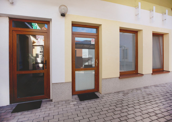 NA PRENÁJOM priestor v obci Bernolákovo, vhodný na ambulanciu a služby zamerané na starostlivosť o človeka