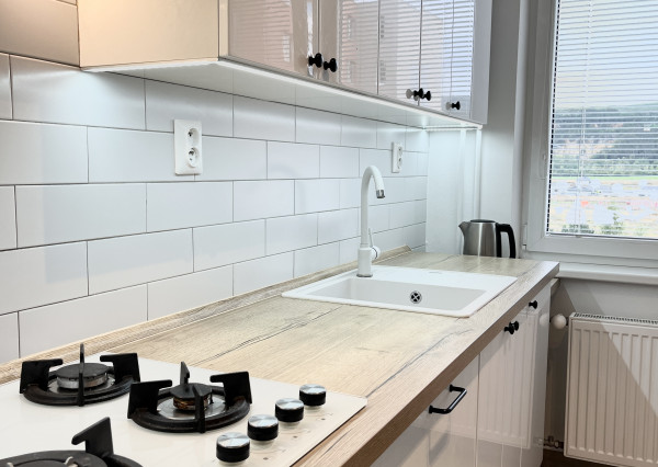 IBA U NÁS! Na prenájom 3i byt po rekonš. 64m2, Nové Mesto nV