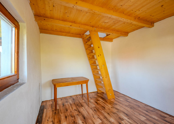 IBA U NÁS! Na predaj CHATA novostavba Trenčín Chrásť, 448 m2