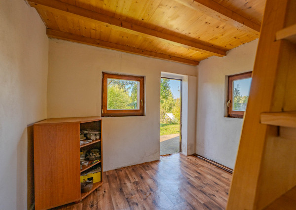 IBA U NÁS! Na predaj CHATA novostavba Trenčín Chrásť, 448 m2