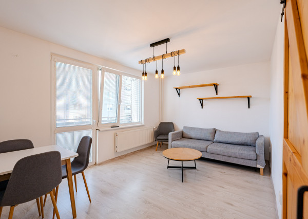 IBA U NÁS! Na prenájom 3izbový byt 64m2, Nové Mesto n/Váhom