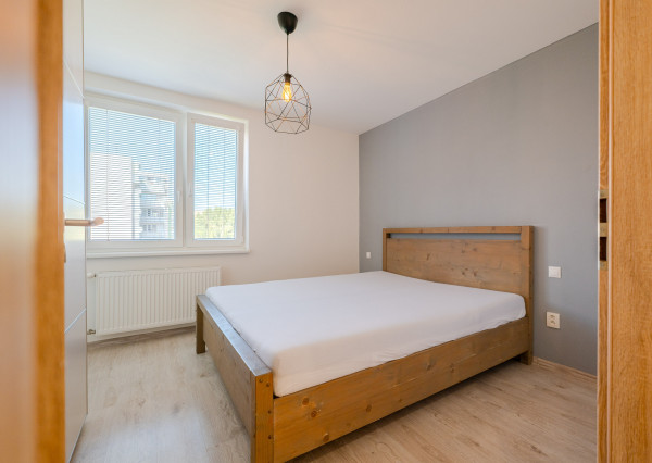 IBA U NÁS! Na prenájom 3izbový byt 64m2, Nové Mesto n/Váhom