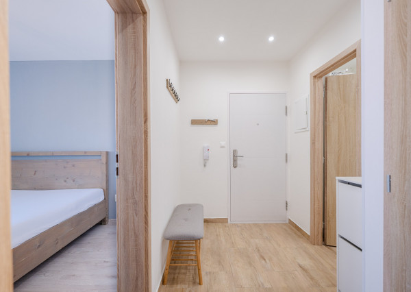 IBA U NÁS! Na prenájom 3izbový byt 64m2, Nové Mesto n/Váhom