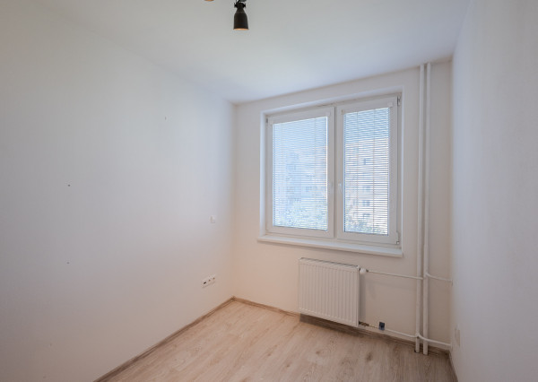 IBA U NÁS! Na prenájom 3izbový byt 64m2, Nové Mesto n/Váhom