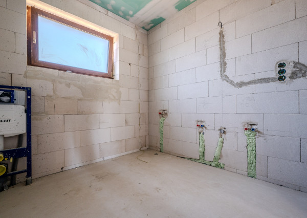 IBA U NÁS! Na predaj 3izbový dom v Pečeňanoch, 585m2, BNB