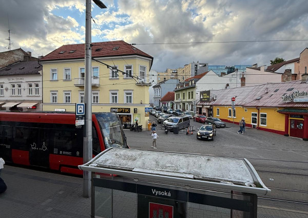 NA PRENÁJOM 1i byt v centre Bratislavy na Obchodnej ulici