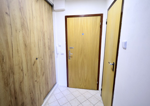 IBA U NÁS! Na prenájom 1-i. byt v lokalite Martin – Košúty 2