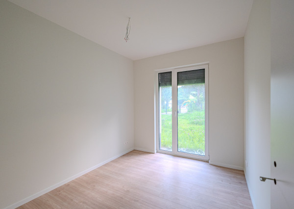 IBA U NÁS! Byt ako dom, 4 izby terasa a pozemok 450m2