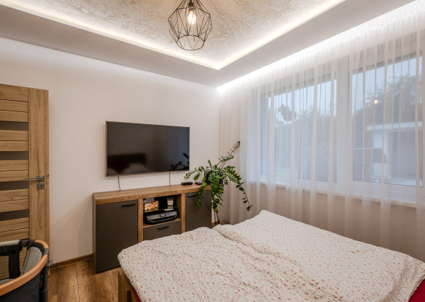 IBA U NÁS! Na predaj 4i bungalov s bazénom, Dunajská S,735m2