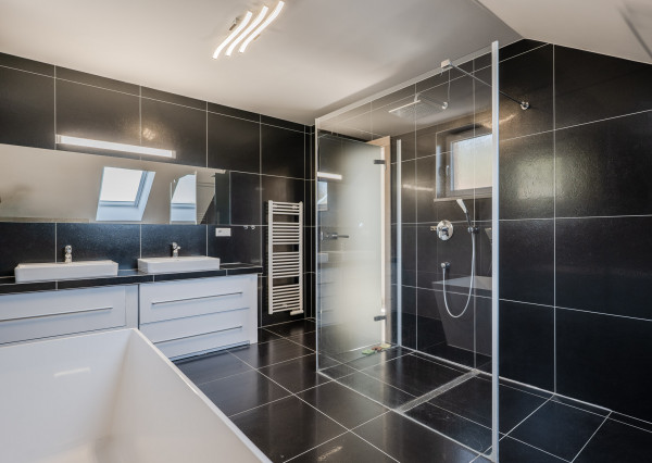 IBA U NÁS! Na predaj 5i veľkorysý dom, Zamarovce, okres TN