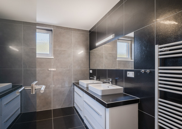 IBA U NÁS! Na predaj 5i veľkorysý dom, Zamarovce, okres TN