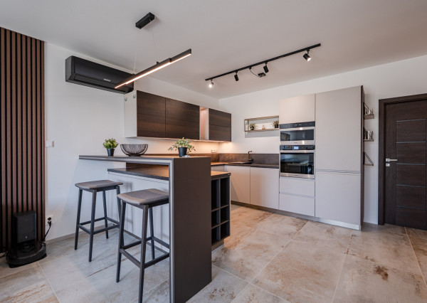 IBA U NÁS! Na predaj 4i dom-novostavba, 513m2, Lužianky