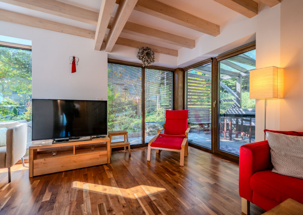 IBA U NÁS! Výnimočný rodinný dom, pozemok 973 m2, Makov