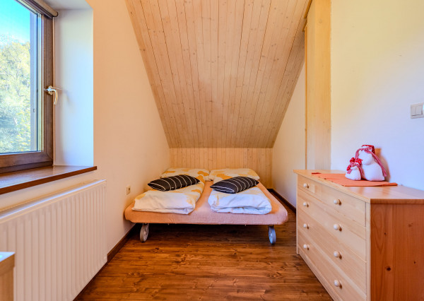 IBA U NÁS! Výnimočný rodinný dom, pozemok 973 m2, Makov