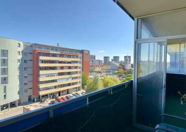 IBA U NÁS! Svetlý 4i byt s terasou a loggiami v Ružinove