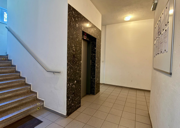 IBA U NÁS! Svetlý 4i byt s terasou a loggiami v Ružinove