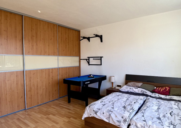 IBA U NÁS! Svetlý 4i byt s terasou a loggiami v Ružinove