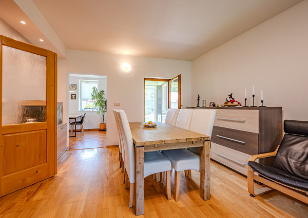 IBA U NÁS! Na predaj rodinný dom - Hor. Vadičov, okres KNM