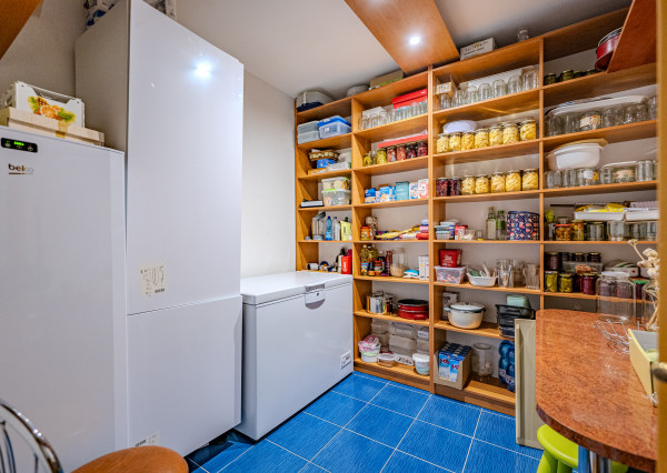 IBA U NÁS! Na predaj rodinný dom - Hor. Vadičov, okres KNM