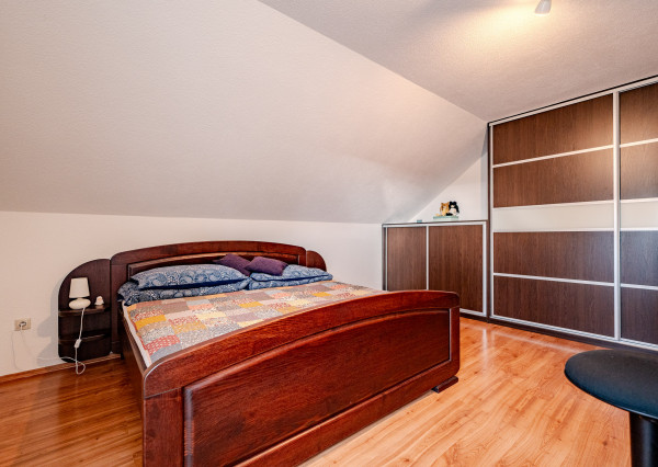 IBA U NÁS! Na predaj rodinný dom - Hor. Vadičov, okres KNM