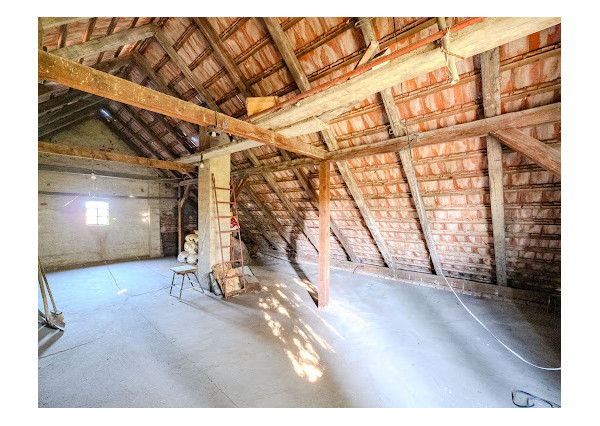 IBA U NÁS! Dom s väčšou záhradou a výhľadom - Dubnica n./V.