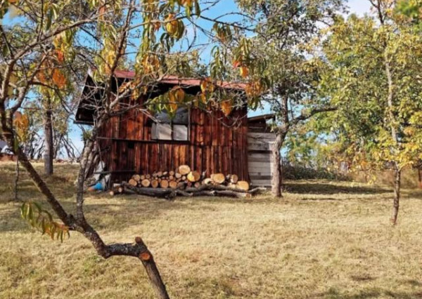 NA PREDAJ!Krásny pozemok na výstavbu Banská Štiavnica 738m2