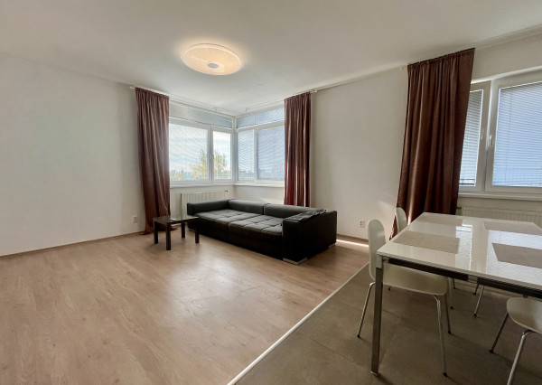 NA PREDAJ krásny 3-izbový byt, Bratislava-Rača