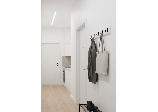 NA PREDAJ 2 izbový byt po čiast.rekonšt, Zlatovská, TN, 49m2