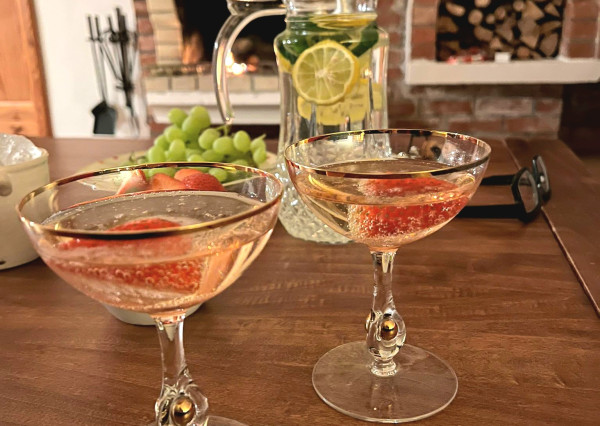 IBA U NÁS: Vidiecky dom so saunou a 3 spálňami – Cerová