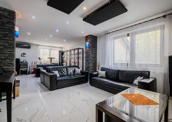 IBA U NÁS! Na predaj 6i rodinný dom v Čadci, 473m2